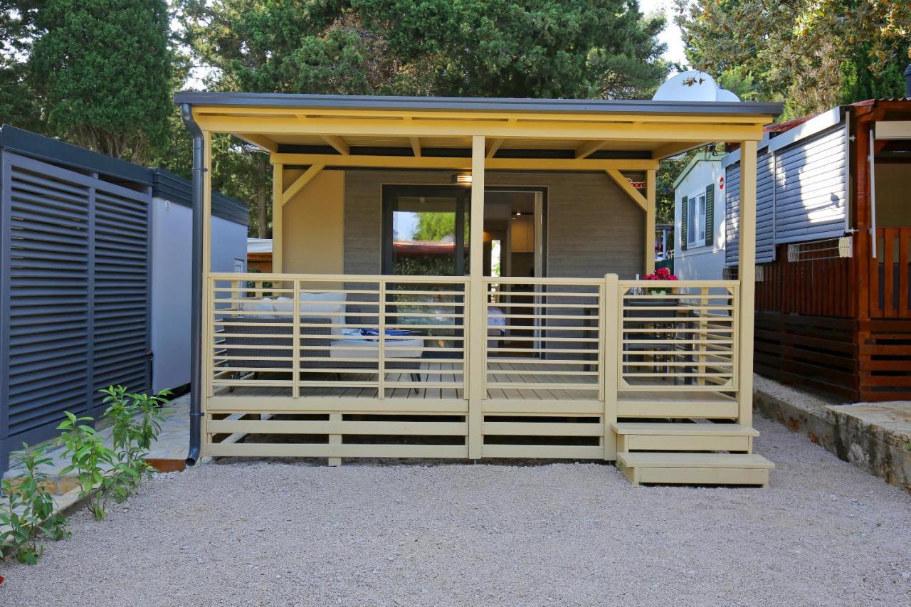 Mobile Homes & Bungalows Ljutic بيوغْغاد نا موغو المظهر الخارجي الصورة