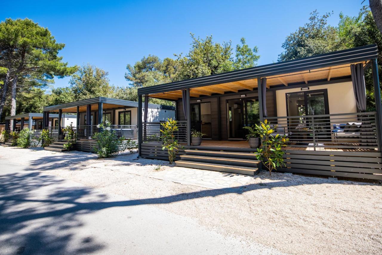 Mobile Homes & Bungalows Ljutic بيوغْغاد نا موغو المظهر الخارجي الصورة
