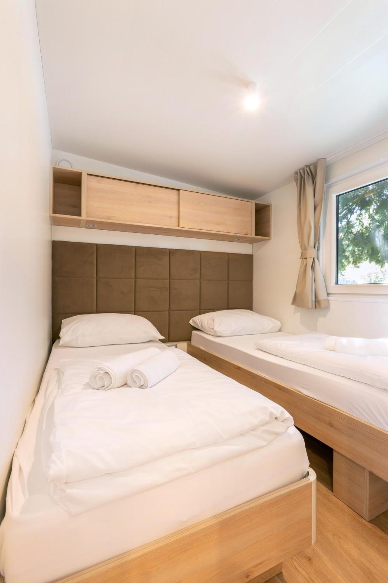 Mobile Homes & Bungalows Ljutic بيوغْغاد نا موغو المظهر الخارجي الصورة